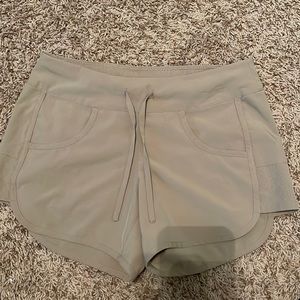Women’s shorts